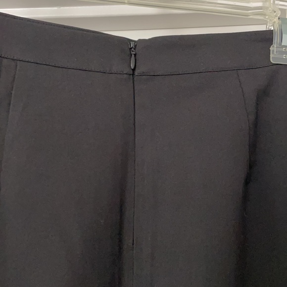 Black pencil skirt with black lace detail - Picture 4 of 5